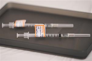 白宫：5岁以下COVID疫苗若获准 最快6/21开打