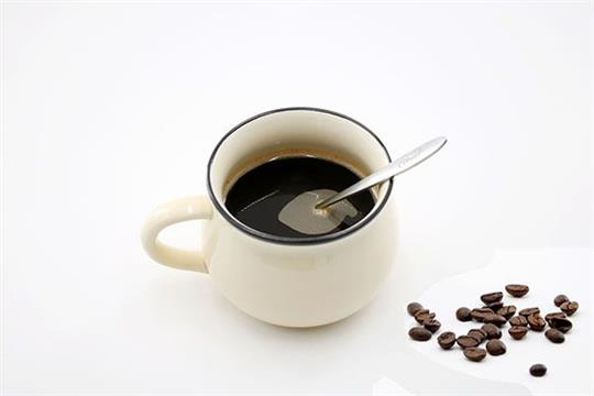 喝咖啡能预防认知下降？126个月的研究可信吗
