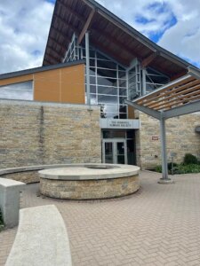 温尼伯动物人道救助 Winnipeg Humane Society