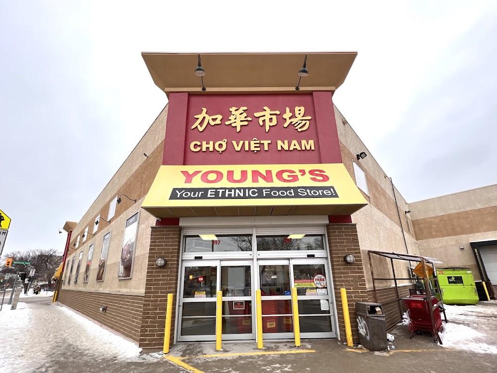 Young’s Trading 加华超市