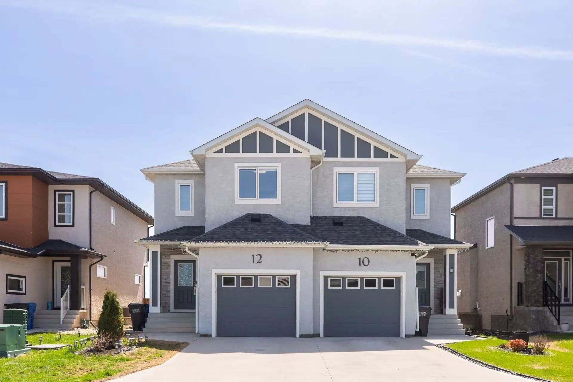 12 Wuerch Crescent位于 West St. Paul – Parkview Pointe 社区3 间卧室、2.5 间浴室及前置车库